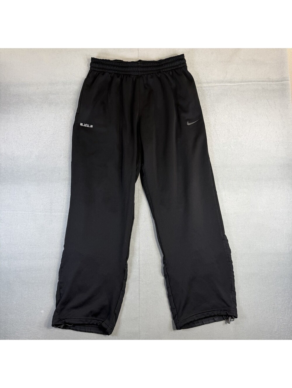 Nike LeBron James Pants Mens XL Black Therma-FIT Fleece Sweatpants Zip Cord Leg